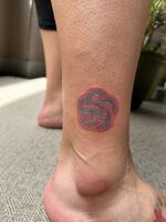 足元tattoo　蝶