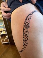 太ももTattoo　伊勢から　ポリネシアン