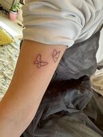 腕Tattoo　蝶々