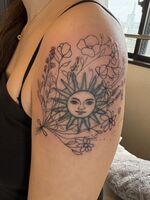 肩Tattoo　太陽と花束