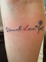 初めてのTattoo　エターナルラブ　バラ