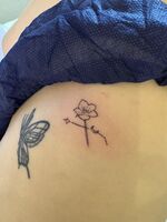 脇腹Tattoo　静岡から　牡羊座とイチゴの花