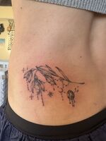 脇腹Tattoo　スノーホワイトの花