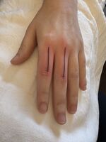 鎖骨＆手Tattoo　スマイルと線　Niceでした