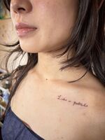 鎖骨Tattoo　レタリング